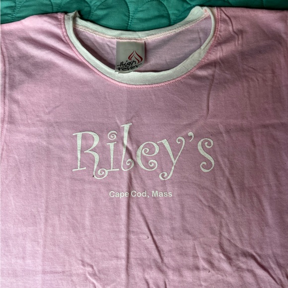 Riley’s Cape Cod Massachusetts Pink & White Muscle Tee Size Large - Picture 2 of 4